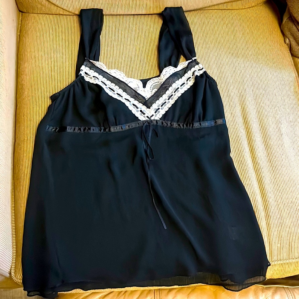 Layered cami. Side zip. Apt 9 Medium